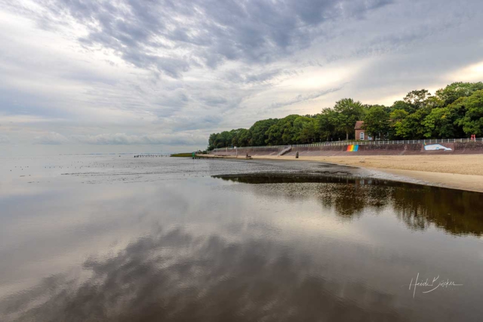 Blick vom alten Hafen auf das alte Kurhaus